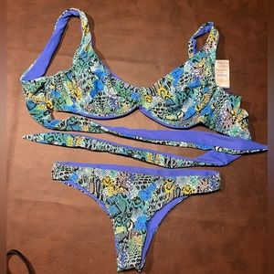 🔹 Reversible HALLA HALLA Bikini Set 🔹